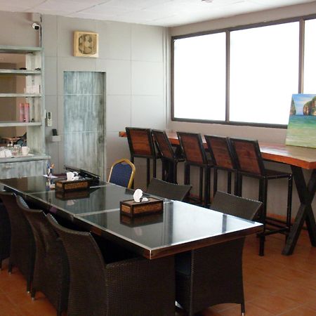 The Taksim Patong Beach Hotel Luaran gambar