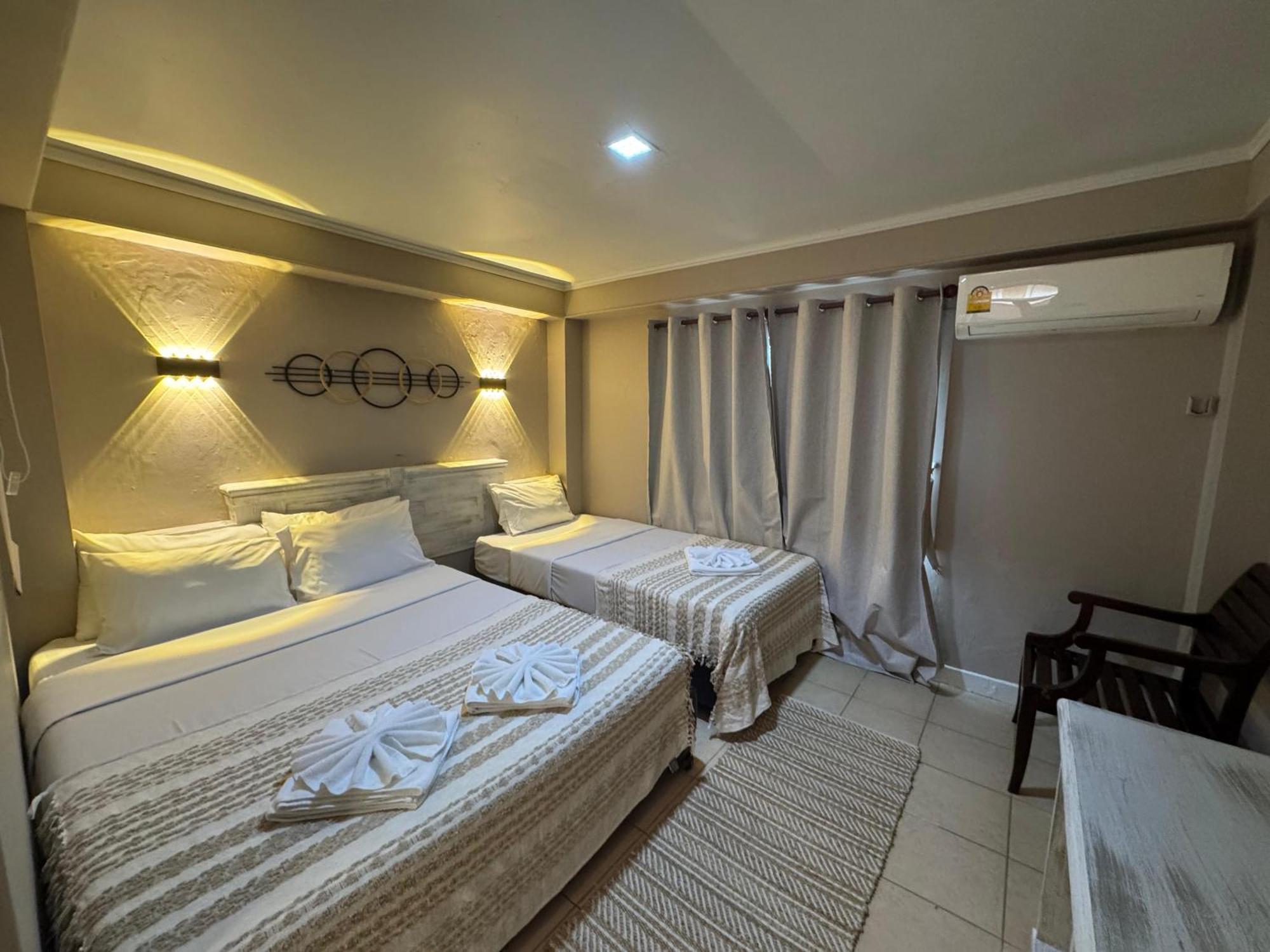 The Taksim Patong Beach Hotel Luaran gambar