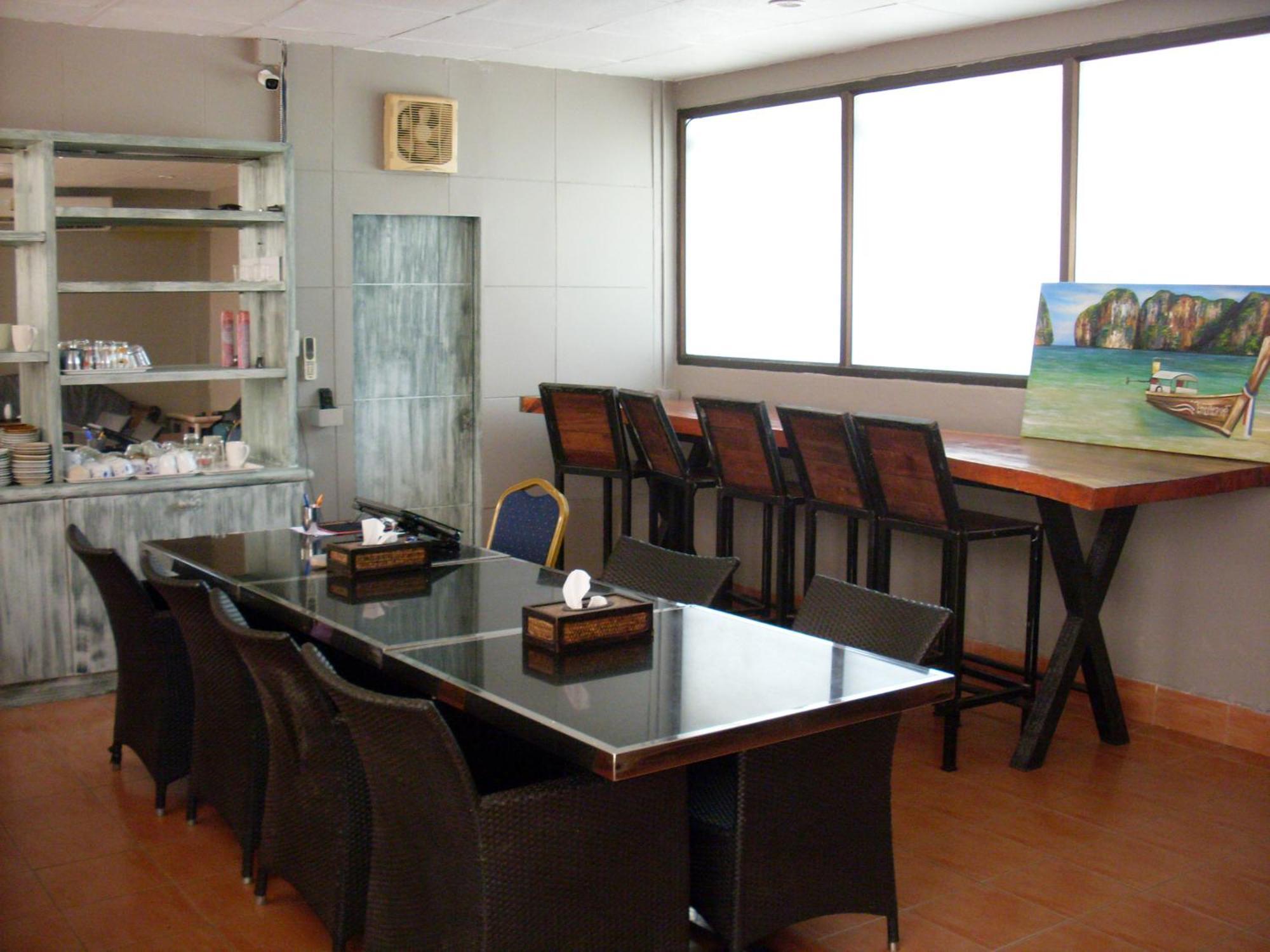 The Taksim Patong Beach Hotel Luaran gambar